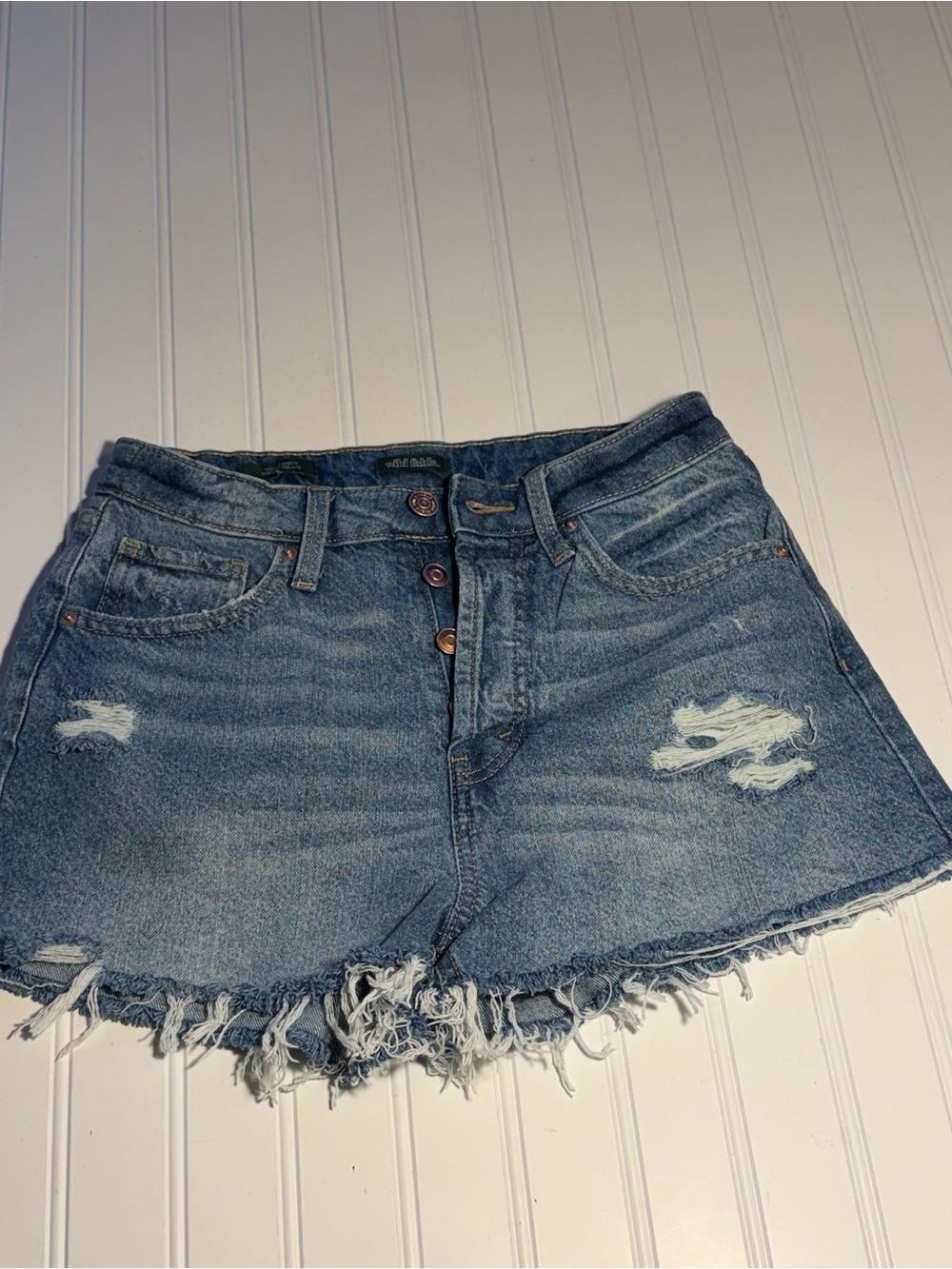 Wild Fable High Rise Button Fly Denim Jeans Shorts Size 2 /W 28 Raw Frayed Hem